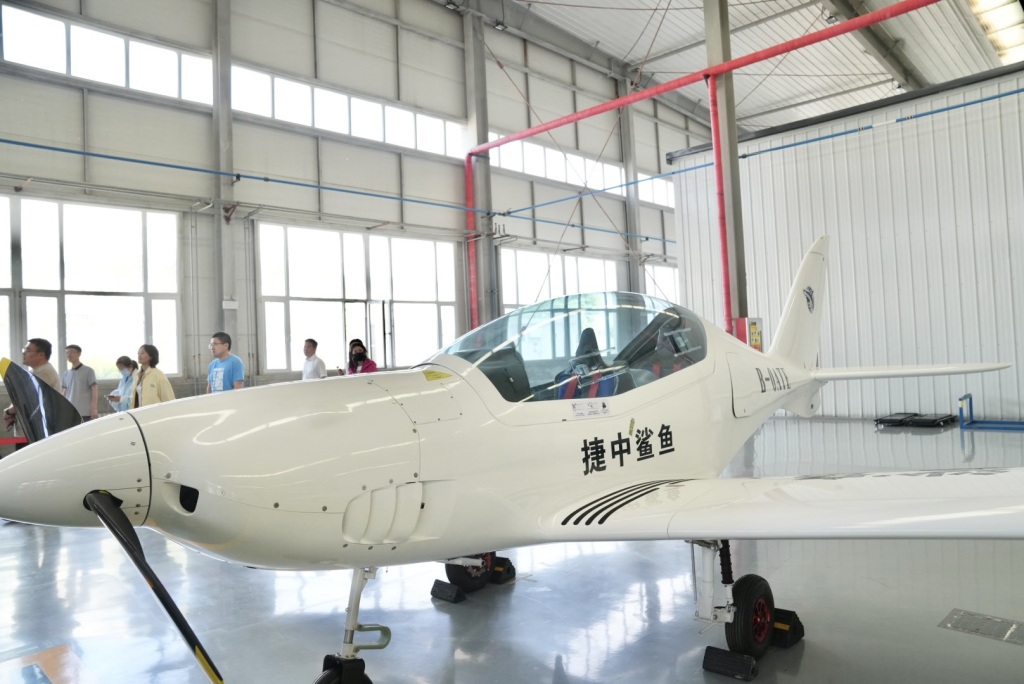 沧州低空经济起飞:飞行汽车开启千亿赛道,通用机场布局文旅体验 第2张 沧州低空经济起飞:飞行汽车开启千亿赛道,通用机场布局文旅体验 第2张